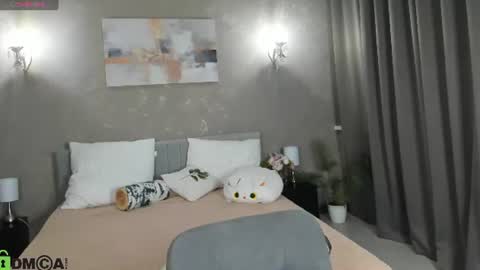 Snapshot of daria_j chatting on 06.11.26 Daria J online show from 06.11.26
