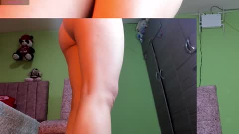 Snapshot of dariana_hot chatting on 11.22.25 dariana_hot online show from 11.22.25