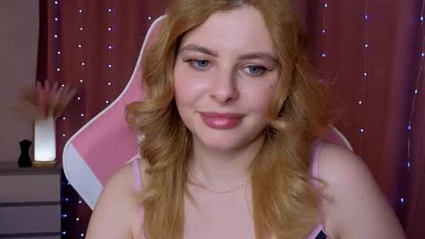 Snapshot of dariapon chatting on 10.16.25 dariapon online show from 10.16.25