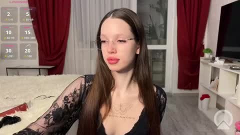 Snapshot of darina_night chatting on 04.12.26 Darina Night online show from 04.12.26