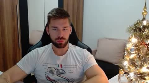 darius_94 online show from 12.03.25