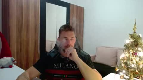 darius_94 online show from 12.15.25