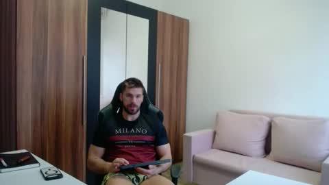 darius_94 online show from 03.12.26