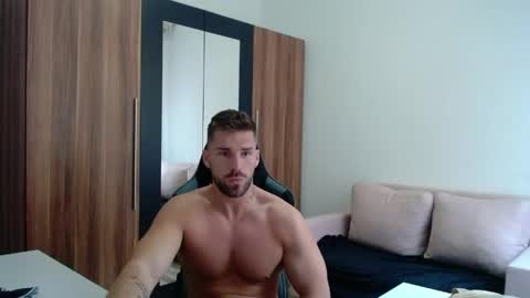Snapshot of darius_94 chatting on 05.16.26 darius_94 online show from 05.16.26