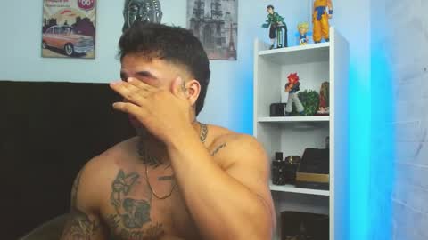 Snapshot of darius_phoenix chatting on 01.14.25 Darius Phoenix online show from 01.14.25