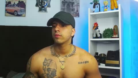 Snapshot of darius_phoenix chatting on 01.22.25 Darius Phoenix online show from 01.22.25