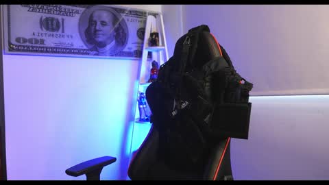 Snapshot of darius_phoenix chatting on 02.03.25 Darius Phoenix online show from 02.03.25