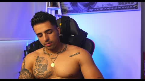 Snapshot of darius_phoenix chatting on 02.03.25 Darius Phoenix online show from 02.03.25