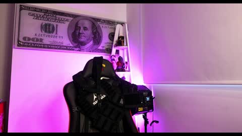 Snapshot of darius_phoenix chatting on 02.05.25 Darius Phoenix online show from 02.05.25