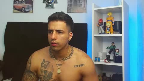 Snapshot of darius_phoenix chatting on 02.28.25 Darius Phoenix online show from 02.28.25