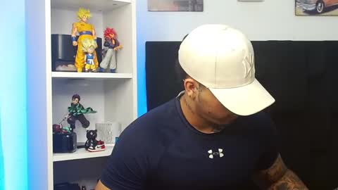 Snapshot of darius_phoenix chatting on 03.05.25 Darius Phoenix online show from 03.05.25