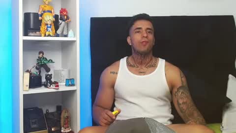 Snapshot of darius_phoenix chatting on 03.07.25 Darius Phoenix online show from 03.07.25