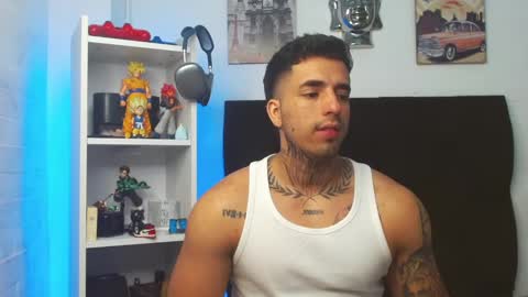 Snapshot of darius_phoenix chatting on 03.10.25 Darius Phoenix online show from 03.10.25