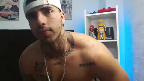 Snapshot of darius_phoenix chatting on 03.12.25 Darius Phoenix online show from 03.12.25