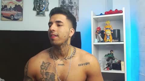 Snapshot of darius_phoenix chatting on 03.12.25 Darius Phoenix online show from 03.12.25