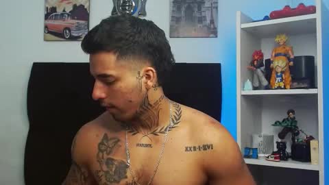 Snapshot of darius_phoenix chatting on 03.12.25 Darius Phoenix online show from 03.12.25