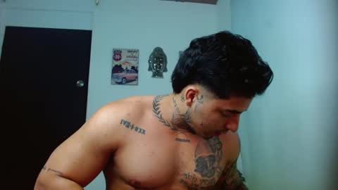 Snapshot of darius_phoenix chatting on 09.09.25 Darius Phoenix online show from 09.09.25