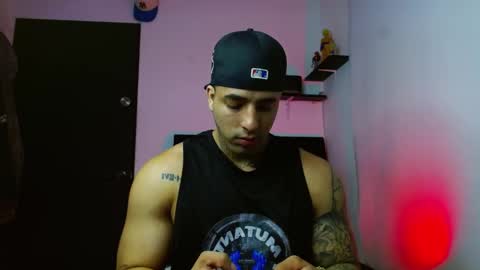 Snapshot of darius_phoenix chatting on 11.25.25 Darius Phoenix online show from 11.25.25