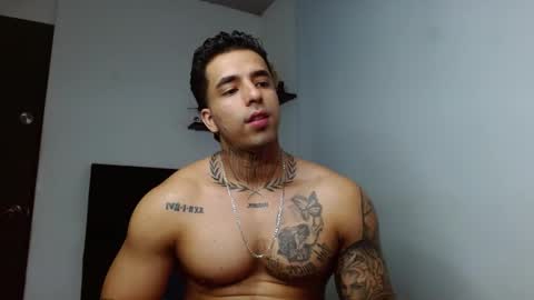 Snapshot of darius_phoenix chatting on 12.16.25 Darius Phoenix online show from 12.16.25