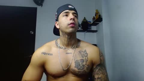 Snapshot of darius_phoenix chatting on 01.09.26 Darius Phoenix online show from 01.09.26