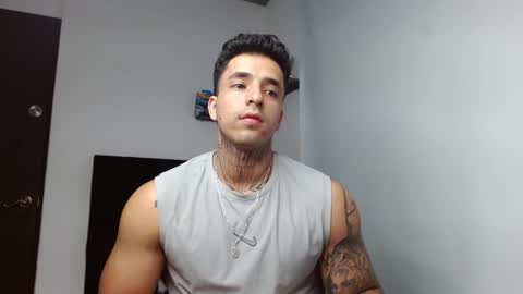 Snapshot of darius_phoenix chatting on 02.05.26 Darius Phoenix online show from 02.05.26