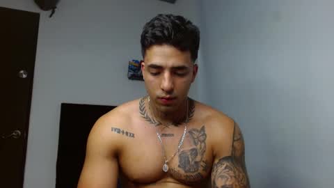 Snapshot of darius_phoenix chatting on 02.08.26 Darius Phoenix online show from 02.08.26