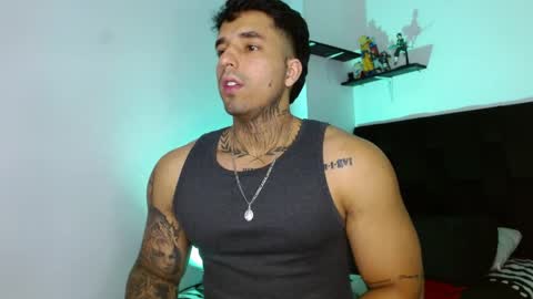 Snapshot of darius_phoenix chatting on 03.31.26 Darius Phoenix online show from 03.31.26