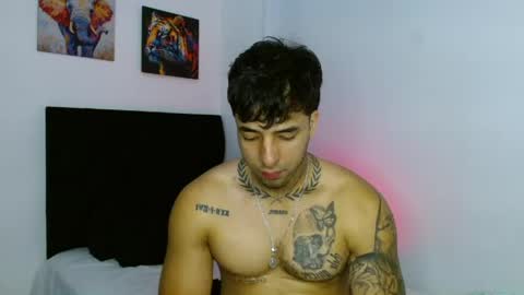 Snapshot of darius_phoenix chatting on 05.15.26 Darius Phoenix online show from 05.15.26