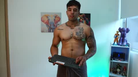 Snapshot of darius_phoenix chatting on 05.22.26 Darius Phoenix online show from 05.22.26