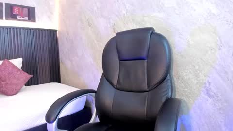 Snapshot of dark__nymph chatting on 09.21.25 Dark online show from 09.21.25