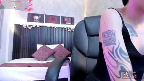 Snapshot of dark__nymph chatting on 09.29.25 Dark online show from 09.29.25