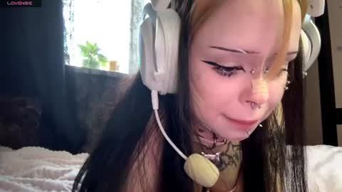Snapshot of dark_aangel chatting on 06.20.26 Dark angel online show from 06.20.26