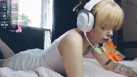 Snapshot of dark_aangel chatting on 06.27.26 Dark angel online show from 06.27.26