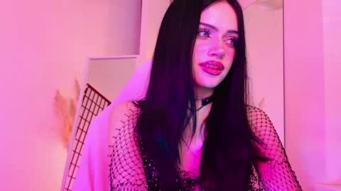 Snapshot of dark_diva chatting on 05.28.26 Diva online show from 05.28.26