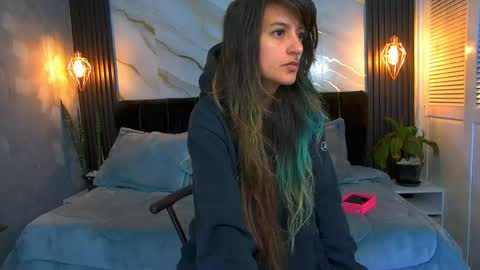 dark_dominika online show from 04.15.26