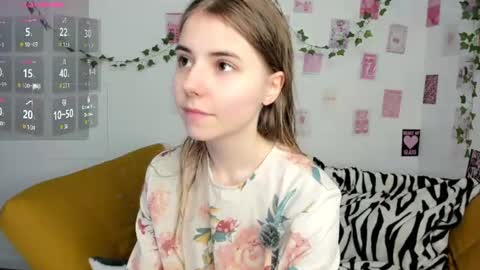 Snapshot of dark_ester chatting on 06.12.26 Ester online show from 06.12.26