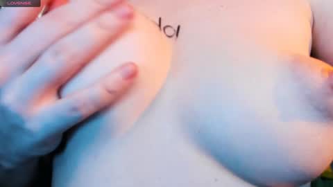 Snapshot of dark_lucious chatting on 01.08.25 Lucious Foijieh online show from 01.08.25