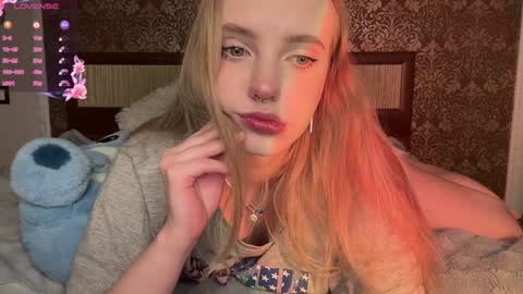 Snapshot of dark_side1213 chatting on 01.26.25 Darkside online show from 01.26.25