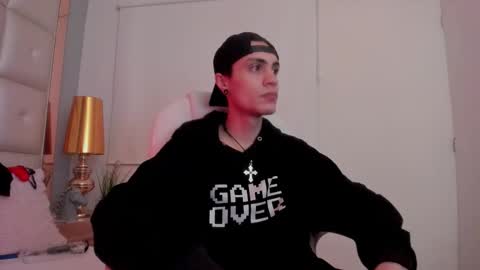 dark_sun333 online show from 10.22.25