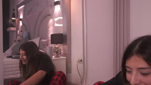 Angel Darcy  online show from 03.31.26