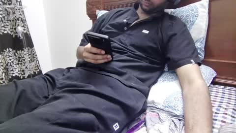 Snapshot of darkbud03 chatting on 05.02.26 just a guy online show from 05.02.26
