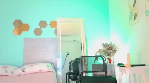 Snapshot of darkcandyboy chatting on 10.14.25 darkcandyboy online show from 10.14.25