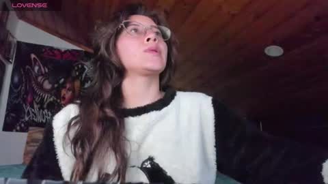 Snapshot of darkness_joones chatting on 06.29.26 Darkness online show from 06.29.26