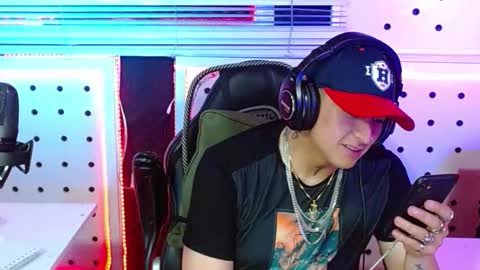 Snapshot of darko0717 chatting on 11.26.25 DARKO0717 online show from 11.26.25