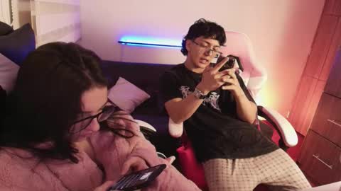 darkpleasuress online show from 09.09.25