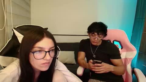 darkpleasuress online show from 11.05.25