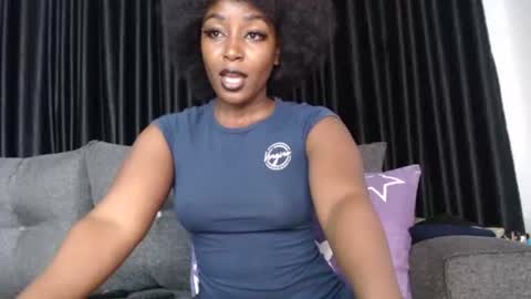 Snapshot of darktanqueen chatting on 05.28.26 darktanqueen online show from 05.28.26