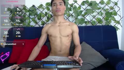 Snapshot of darkviper26 chatting on 12.18.24 darkviper26 online show from 12.18.24