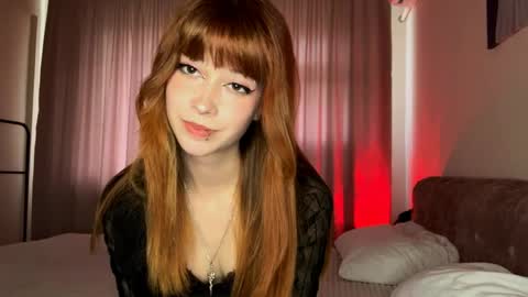 Snapshot of darleencouty chatting on 05.12.26 Lina online show from 05.12.26
