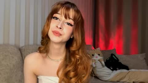 Snapshot of darleencouty chatting on 05.20.26 Lina online show from 05.20.26